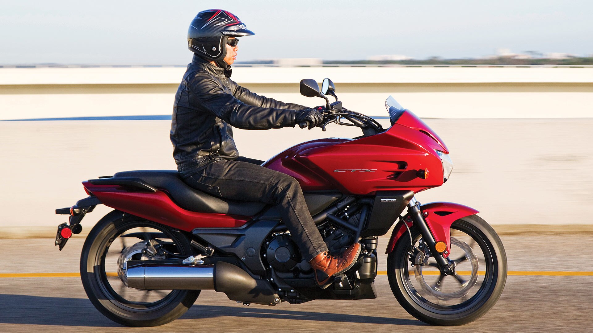 CTX700T_Gallery5.jpg
