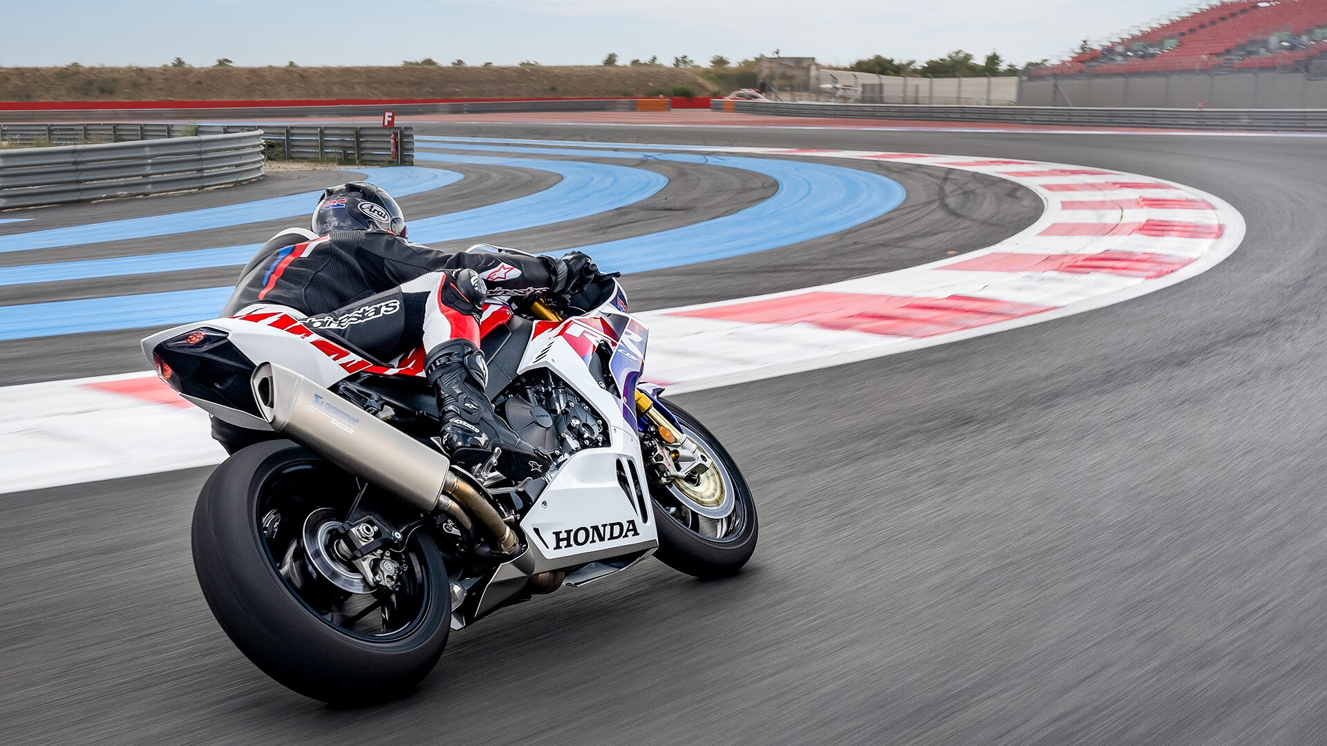 2022 Honda CBR1000RR-R Fireblade SP. Sportbike Rider. On the track. 