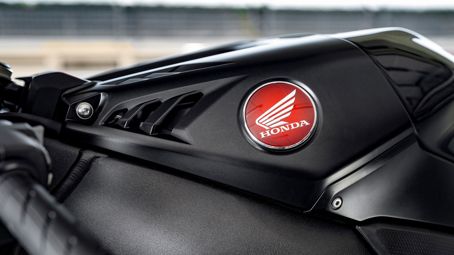 Système de clé intelligente Honda sur la CRF1000R-R Fireblade SP 2023